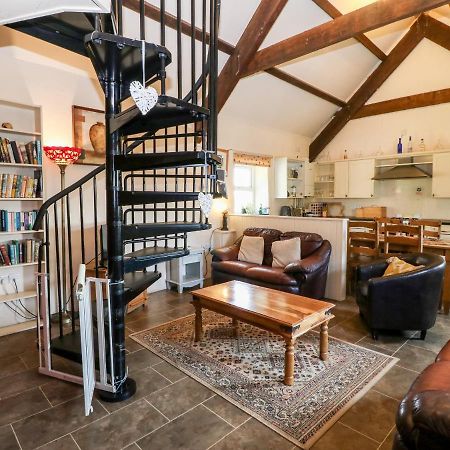 Bwthyn Y Dderwen Oak Cottage Llannor 외부 사진