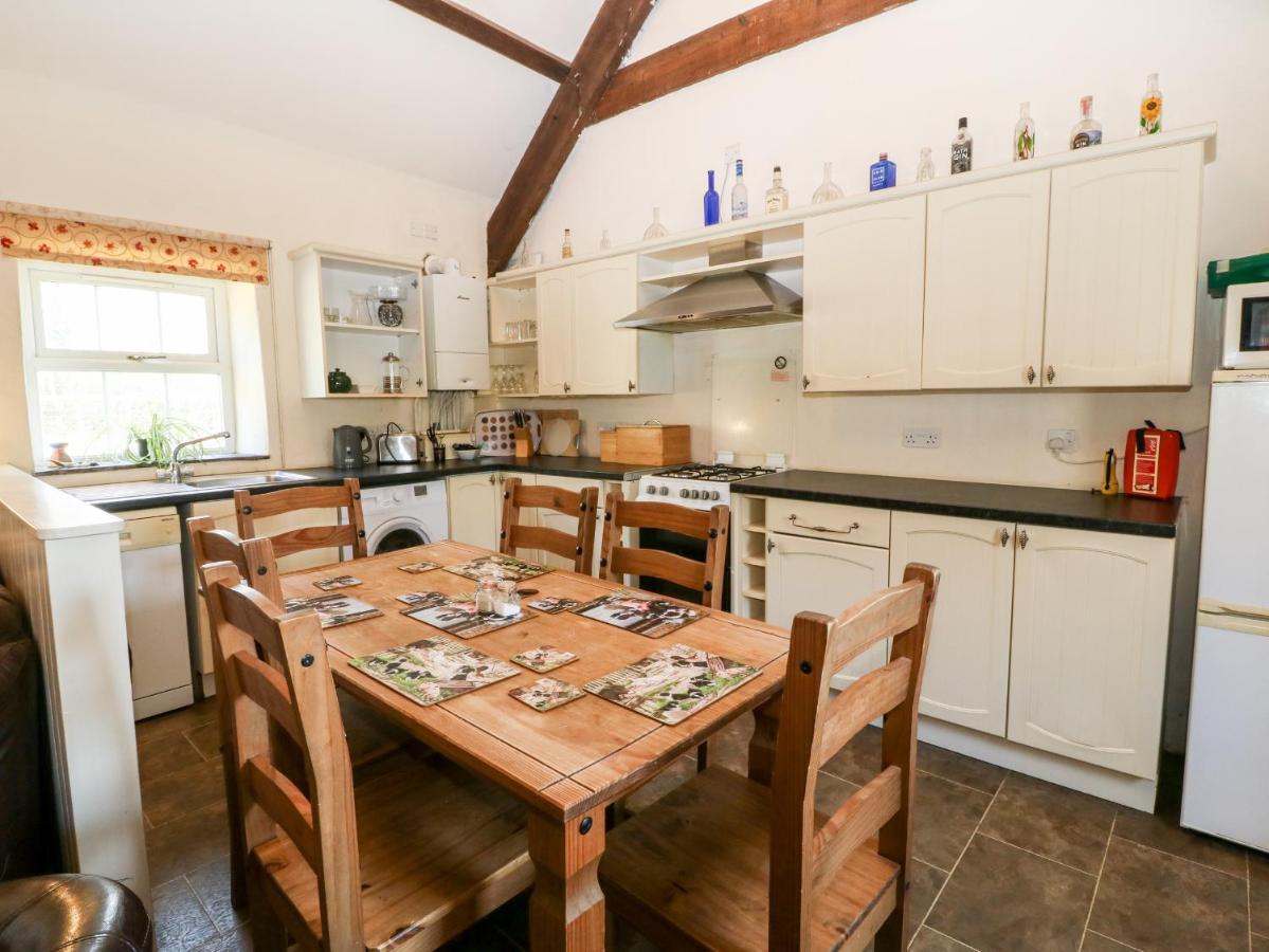 Bwthyn Y Dderwen Oak Cottage Llannor 외부 사진